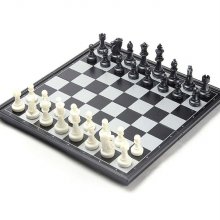 맥킨더 고급 자석 체스판 세트(블랙&화이트)
