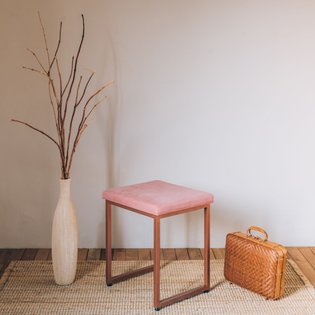 핑크 패브릭 스툴