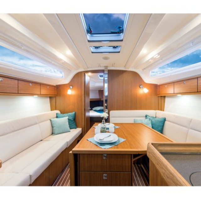 月9,500,000원(36개월 무이자) 바바리아 CRUISER 37 요트