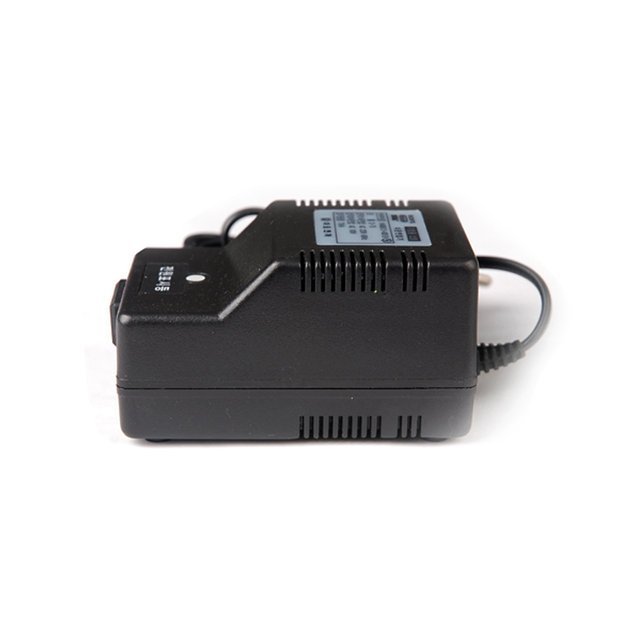이오전자 소형 다운 가정용 변압기 EVT-01(65VA) 100V