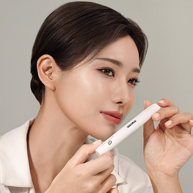 크리스탈클라우드 전동 눈썹 정리기 바리깡 눈썹칼 제모기 잔털 다듬기 면도기 솜털정리 CC-609