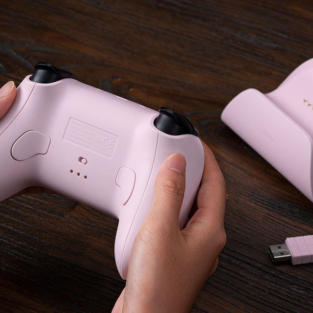 [해외직구]8BitDo 무선 컨트롤러 게임 스틱 2.4G 조이패드 핑크 / 도크포함