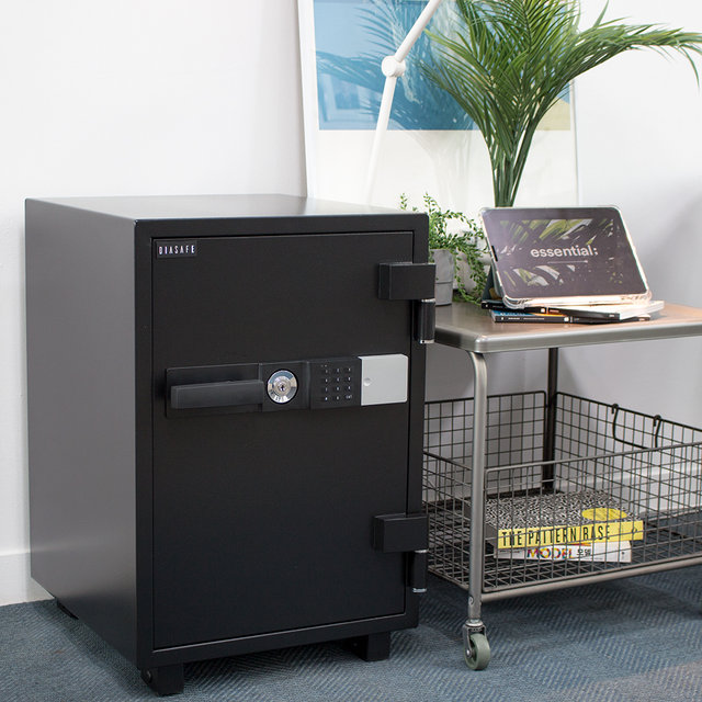 안전금고 ZE680 블랙/화이트100kg new 디지털락 60분 내화인증 자동잠김