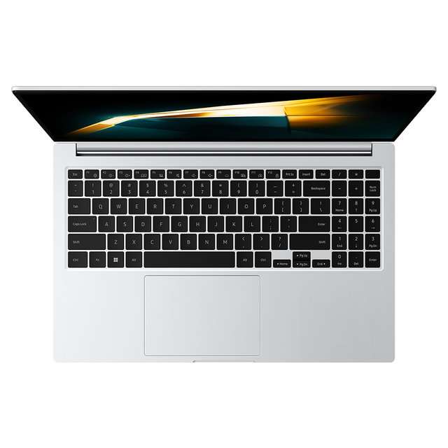 갤럭시 북4 노트북 NT750XGK-KC38S (Core3 100U 8GB 256GB 39.6cm FHD LED Anti-Glare Win11 실버)
