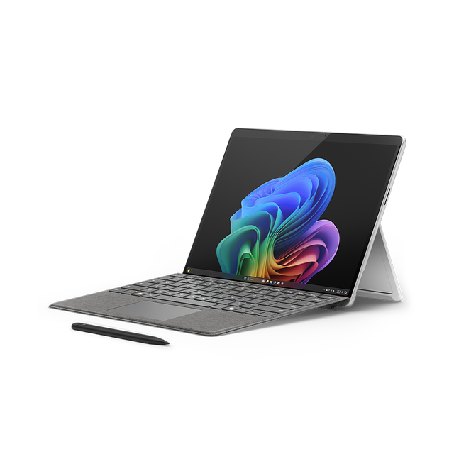 서피스 프로 11번째 에디션 ZHX-00015 스냅드래곤 X Plus/16G/256GB 플래티넘+블랙 키보드+슬림펜2 패키지