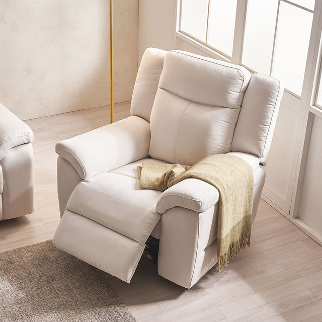 [결제시5%추가][비밀특가] 코모아 가죽 3인용 전동 리클라이너 소파 컵홀더형