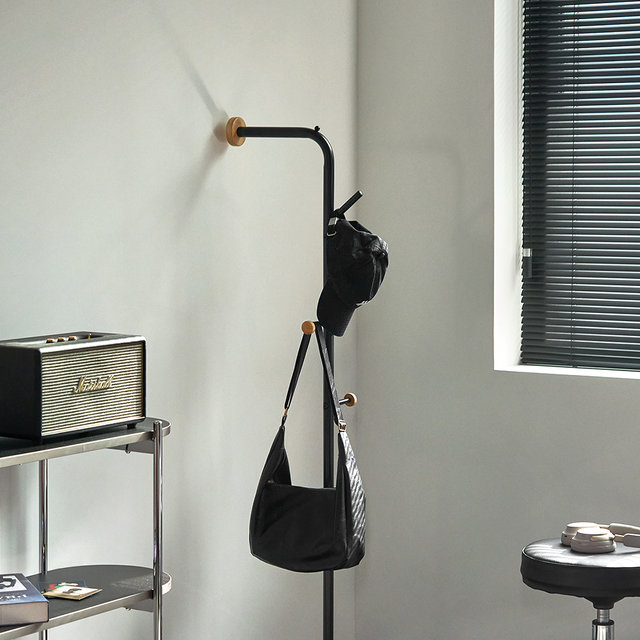 바인 키 낮은 스탠드 행거 (화이트/블랙)