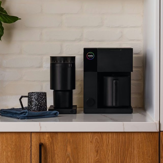 펠로우 에이든 커피메이커 - 블랙