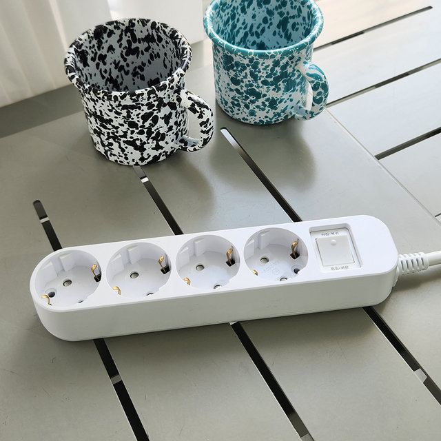 국산 과부하차단 멀티탭 4구 1.5m 16A 3200W