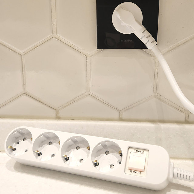 국산 과부하차단 멀티탭 4구 1.5m 16A 3200W