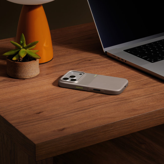 카메라 컨트롤 지원 Magsafe형 Beats 아이폰 17 프로 Rugged 케이스 - 알파인 그레이 - [MGJP4PA/A]