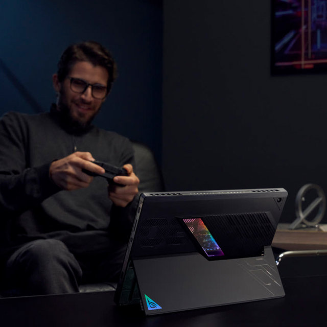 ASUS ROG FLOW Z13 GZ302EA-RU110W 13.4인치 34.03cm 게이밍 태블릿노트북 MAX+ 395 64GB 1TB 윈도우 11홈