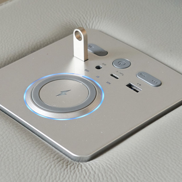 알토 모션소파 리클라이너 3인용 전동슬라이딩 확장형 천연면피소가죽 고급형