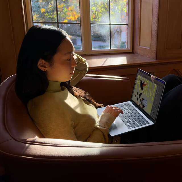 맥북에어 13 M5, 10코어 CPU, 10코어 GPU, 16GB RAM, 1TB SSD - 스타라이트 [MDHC4KH/A]